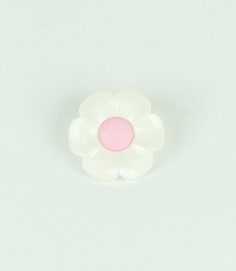 Daisy Button 44L x 5 White With Pink Centre
