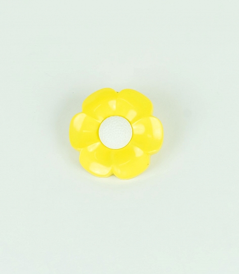Daisy Button 44L x 5 Yellow With White Centre